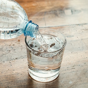 What are the signs and symptoms of dehydration?